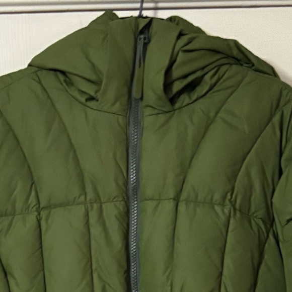 Green Hooded Down Puffer Coat - Picture 16 of 16